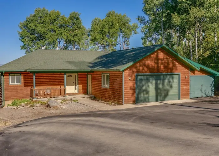 Star Valley Ranch W/ Private Hot Tub! Holiday home Thayne